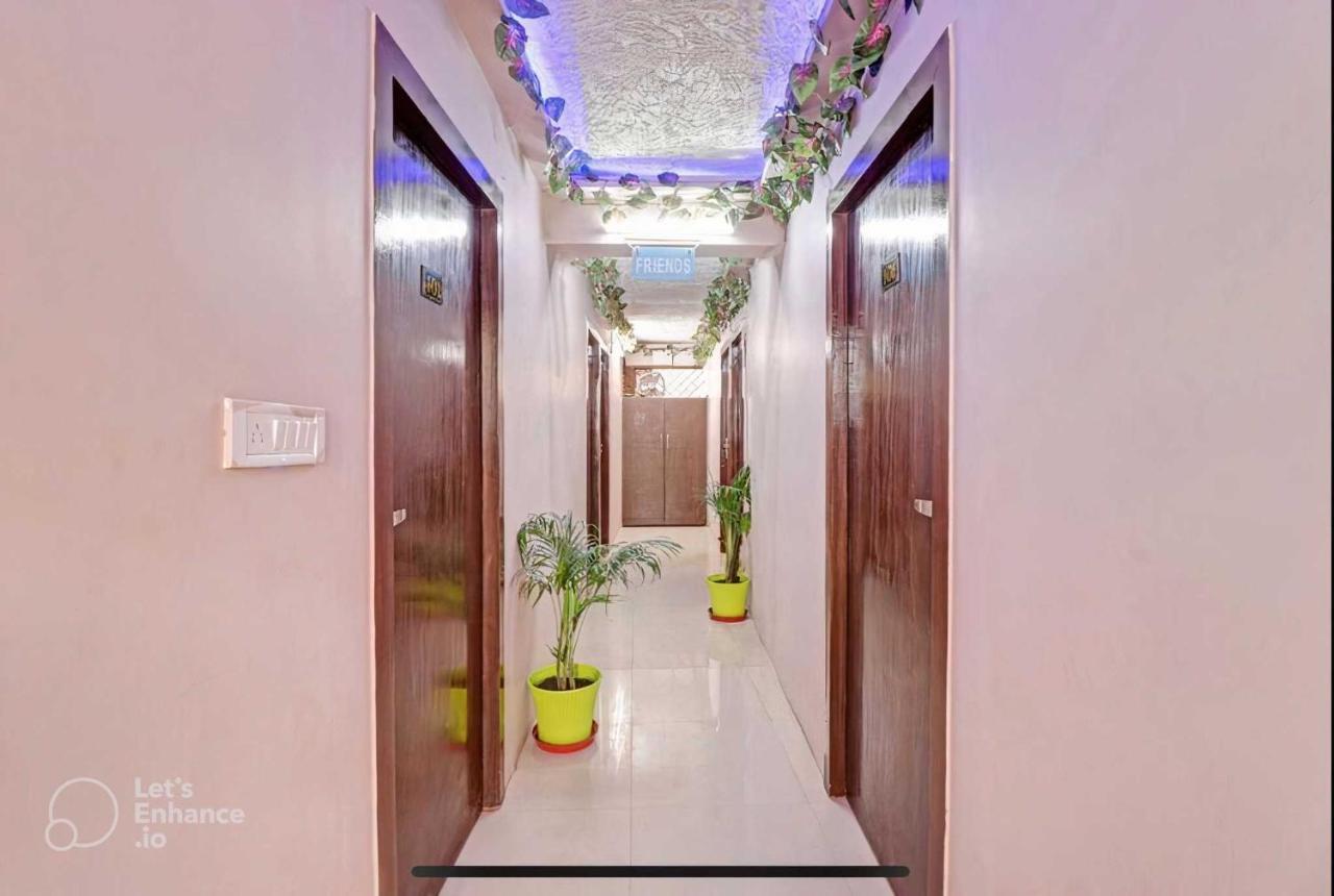 Hotel O Bottom Inn Dehradún Kültér fotó
